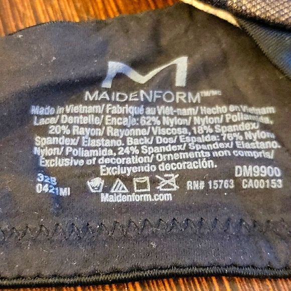 Maidenform Push Up & In Underwire Bra in Black/Body Beige Lace 32B - Picture 8 of 9